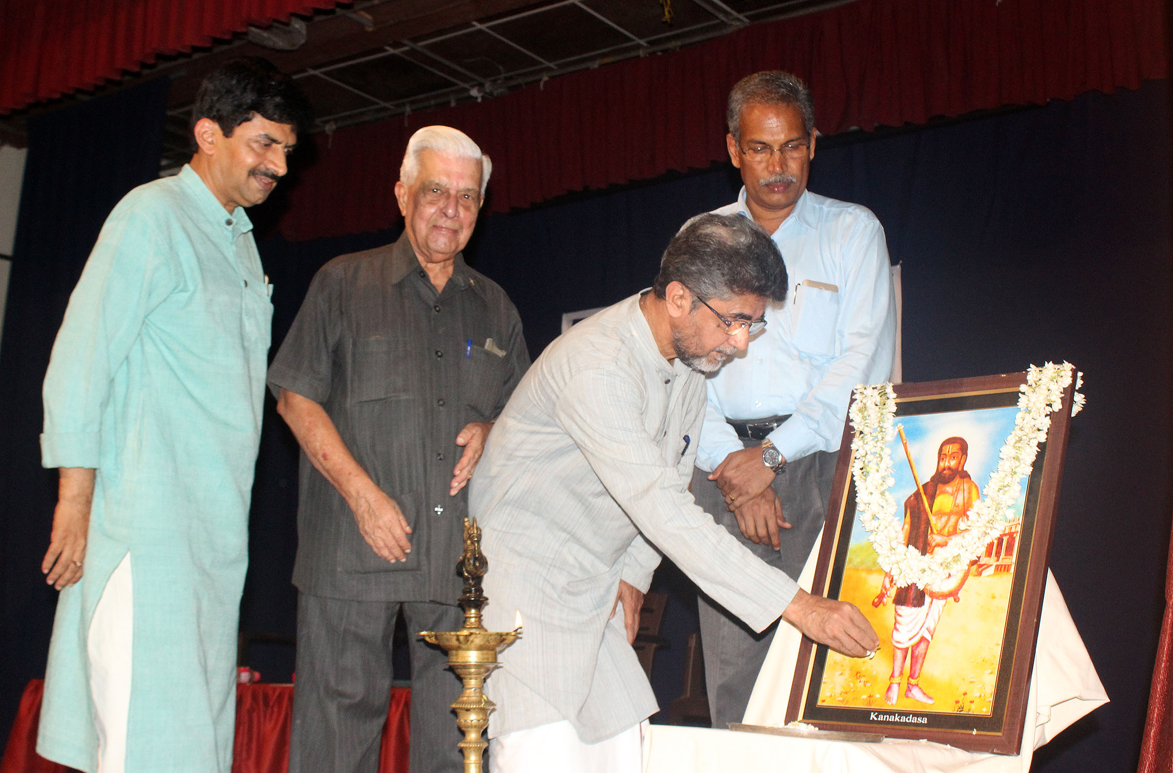 ಮಾನಸಿಕ ಗಾಯದಿಂದ ಕನಕದಾಸರು ಮರುಹುಟ್ಟು ಪಡೆದರು: ಲಕ್ಷ್ಮೀಶ ತೋಳ್ಪಾಡಿ